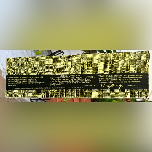 Vintage Stanley Clothes Brush / Lint Remover New in Box Black Lifetime Guarantee - Picture 3 of 10